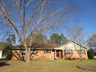 1065 Twin Lakes Dr, Sumter SC  29154-7058 exterior