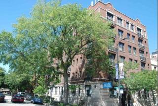 530 Diversey Pkwy, Chicago IL  60614-1669 exterior