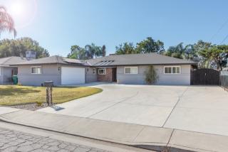 10017 Palm Ave, Bakersfield CA  93312-2858 exterior