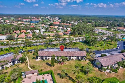 5825 Rattlesnake Hammock Rd, Naples FL 34113-3568 exterior