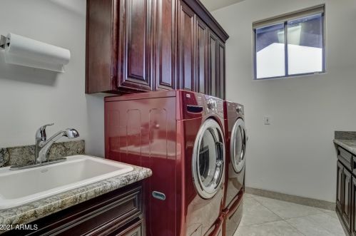 13841 Cyn Dr, Phoenix AZ 85016-2403 exterior