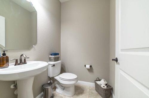 10029 Aly May Dr, Austin TX 78748-1408 exterior