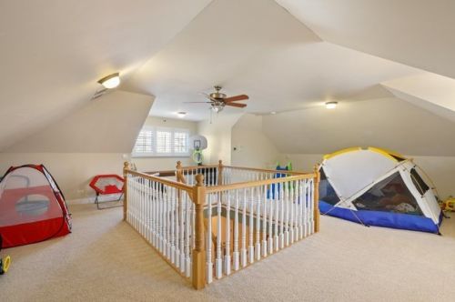 828 Colfax Ave, Elmhurst IL 60126-4535 exterior