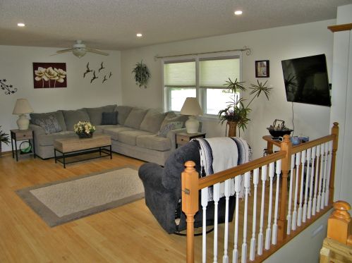 525 Bailey Dr, Big Rapids, MI 49307-1903