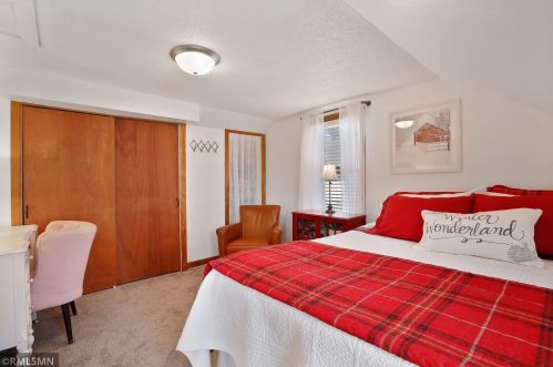 834 Algonquin Ave, Saint Paul MN 55119-3701 exterior