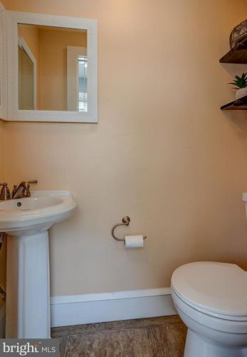 107 Wells Ave, Manor PA  19036-1305 exterior