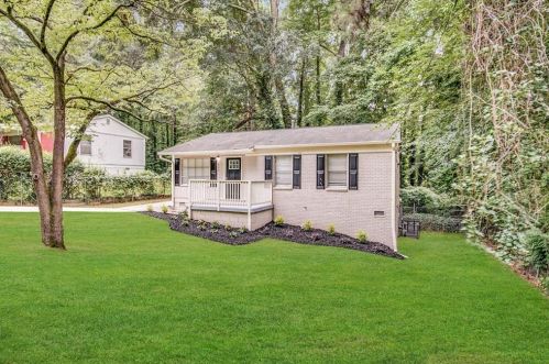 830 Mercury Dr, Atlanta GA  30331-3322 exterior