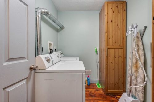 241 38 St, Pittsburgh PA 15201-1807 exterior