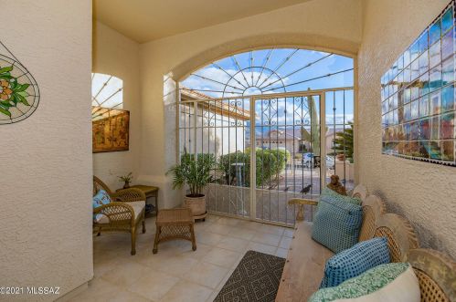 65872 Rocky Path Dr, Tucson AZ 85739-1624 exterior