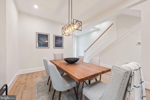 803 Cameron St, Alexandria VA  22314-2410 exterior