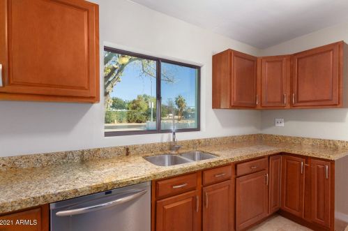 4110 16 Dr, Phoenix AZ 85015-1429 exterior