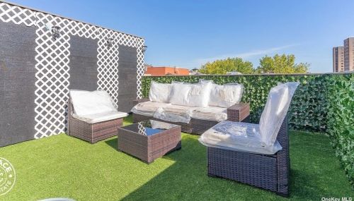 555 137th St, Bronx NY  10451-4225 exterior