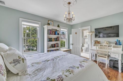 6 Crockett St, Norwalk CT 06853-1611 exterior