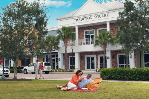 9979 Stonegate Dr, Fort Pierce FL 34987-2423 exterior