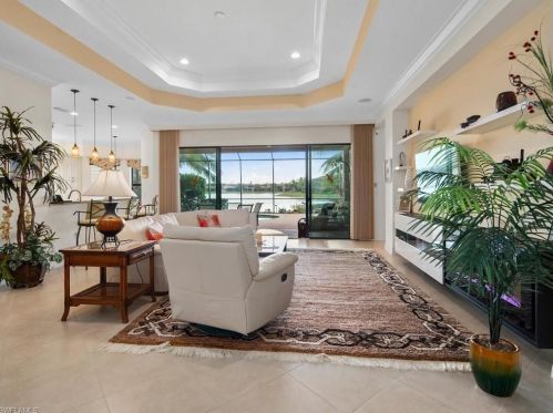 3225 Atlantic Cir, Naples FL 34119-8636 exterior