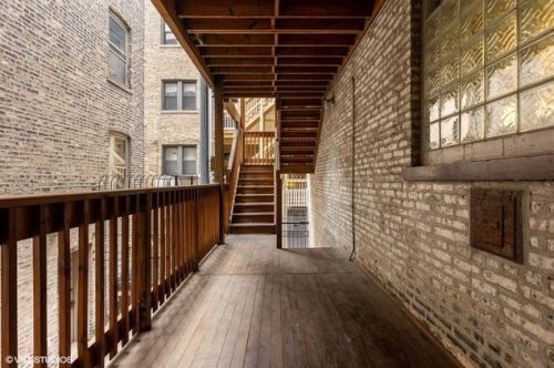 631 Addison St, Chicago IL  60613-5635 exterior