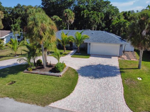 2046 Conference Dr, Boca Raton, FL 33486-3145