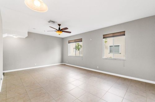 2897 Greenleaf Cir, Boynton Beach FL 33426-8662 exterior