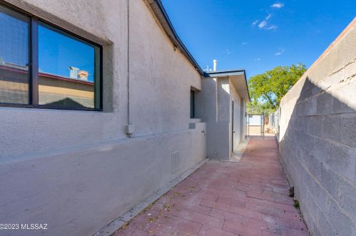 227 24 St, Tucson AZ 85713-1645 exterior