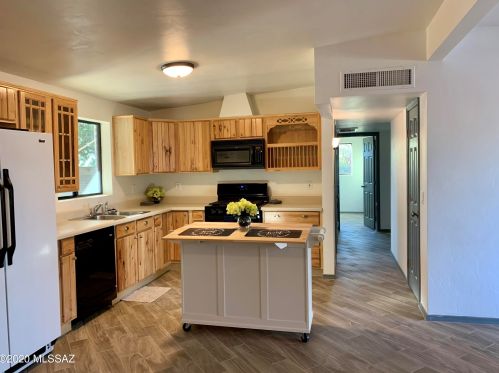 6426 Calle Dened, Tucson, AZ 85710-5309