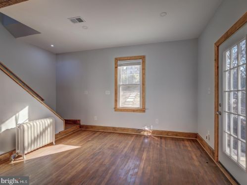 1805 Kearny St, Washington DC  20018-2435 exterior