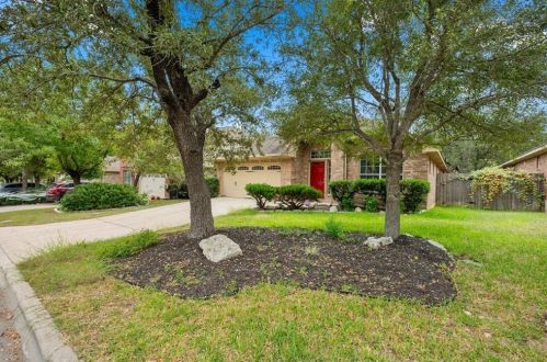 7917 Alophia Dr, Austin, TX 78739-1943