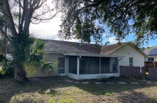 1817 Leafy Rd, Fort Pierce, FL 34953-1396