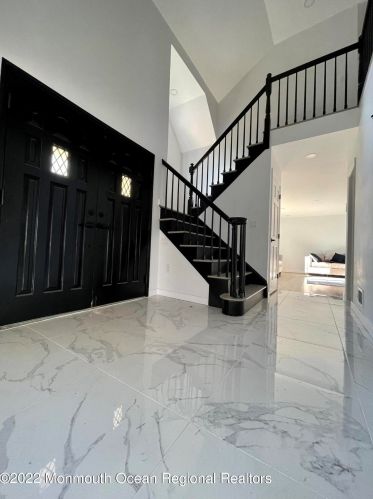 1 Karen Ct, West Long Branch NJ  07764-1224 exterior