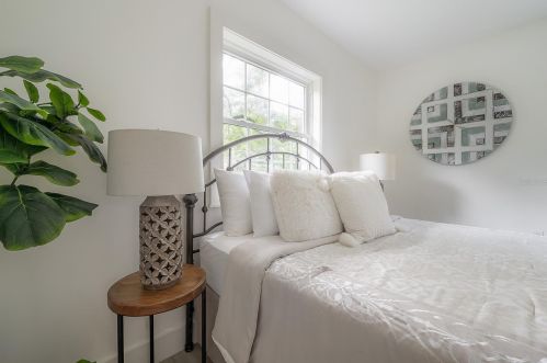 7202 15th St, Tampa FL  33610-1210 exterior