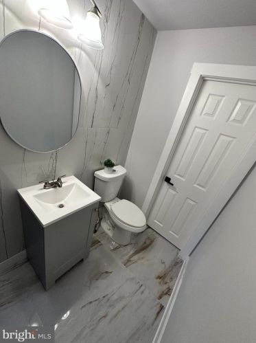 99 Elfreth Rd, Huntingdon Valley PA  19006-1210 exterior