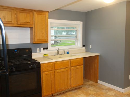 311 Leonard St, Belding MI 48809-0012 exterior