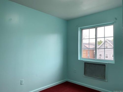 730 218th St, Bronx NY 10467-5881 exterior