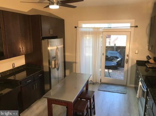 1503 Oronoco St, Alexandria VA  22314-2153 exterior