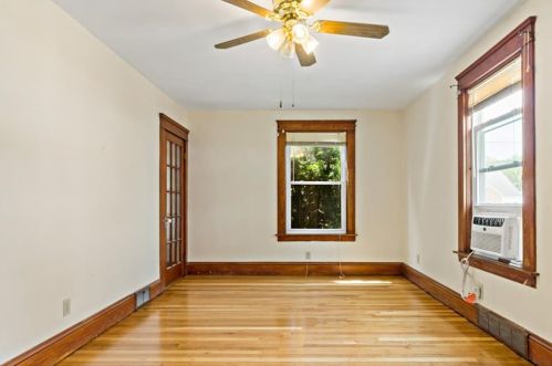 55 6 Ave, Woonsocket RI 02895-4024 exterior