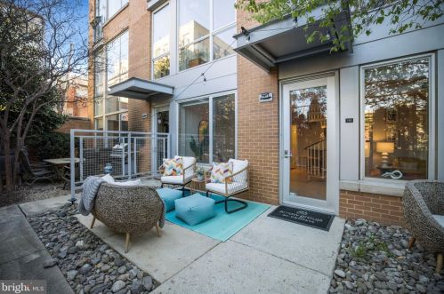 1390 V St, Washington DC  20020-7018 exterior