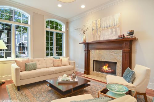 3313 Hoyne Ave, Chicago IL  60608-6122 exterior