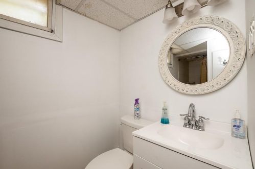 180 Wood Ave, Woonsocket RI 02895-2131 exterior