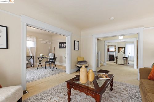 2939 King St, Berkeley, CA 94703-2129