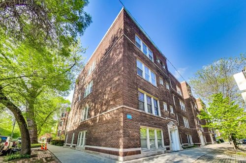 741 Belden Ave, Chicago IL 60614-3345 exterior