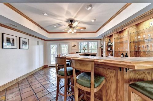 8388 Lake Dr, Lithonia GA  30039-5724 exterior