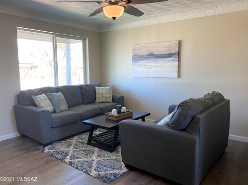 712 Benton Ave, Tucson, AZ 85711-1121