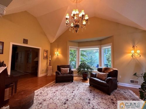 21 Southfield Rd, Edison NJ 08820-3141 exterior