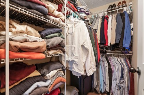 2141 Cedar Grv Trl, Saint Paul MN 55122-1543 exterior