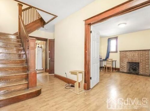 117 Nichol Ave, New Brunswick, NJ 08901-2833