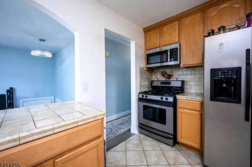 2265 Ludlow St, Rahway NJ 07065-3614 exterior