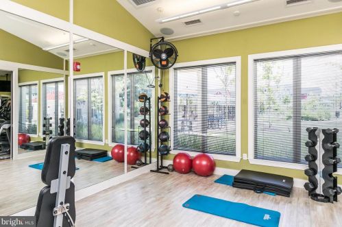 515 Fox River Hills Way, Glen Burnie MD 21060-8488 exterior