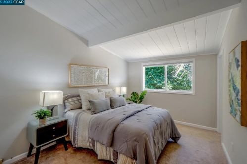 1020 Santa Monica Ct, Concord CA exterior