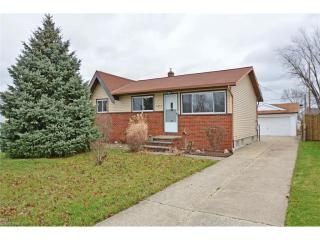 6391 Almont Dr, Cleveland, OH 44142-3652