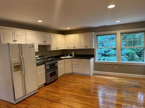 488 North St, Ridgefield CT  06877-2532 exterior