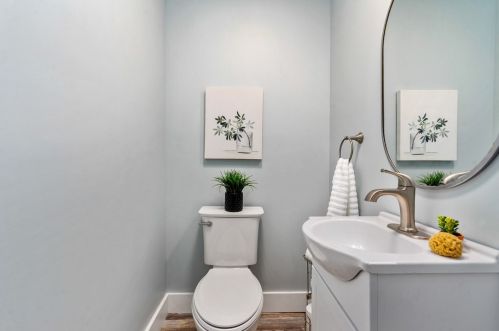 1814 Fox Way, Pittsburgh PA  15203-1732 exterior